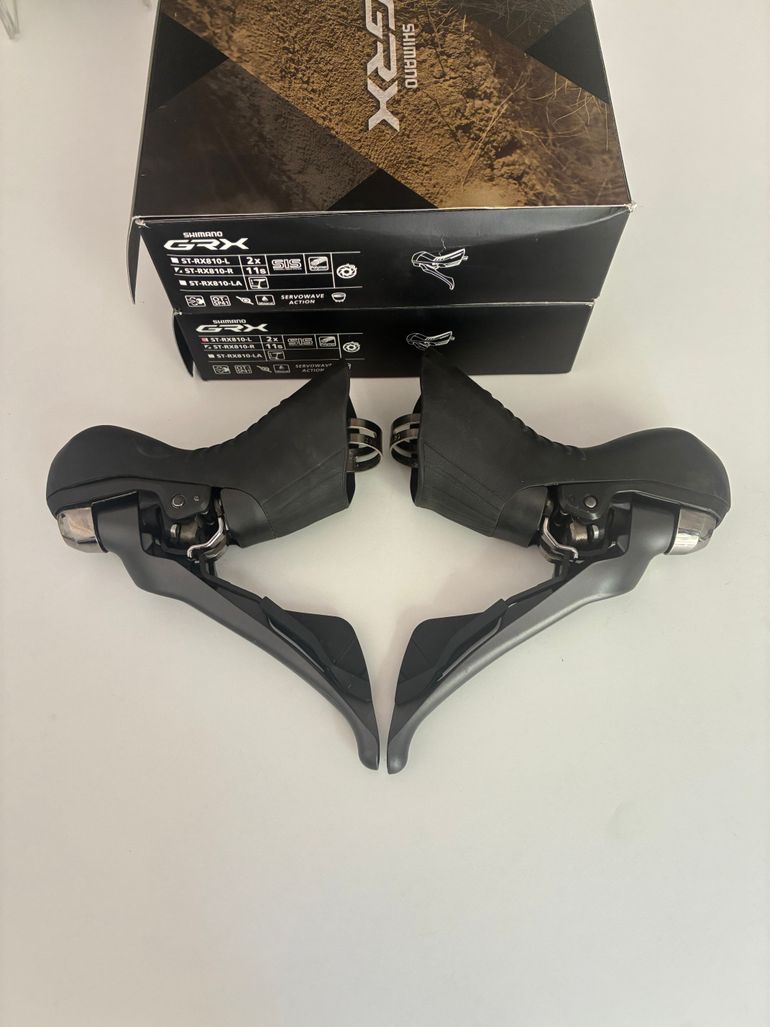 Used Shimano GRX ST-RX810 Dual Control Levers (2x11s) 2019 bike — image 3 of 5