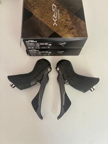 Used Shimano GRX ST-RX810 Dual Control Levers (2x11s) 2019 bike — image 2 of 5