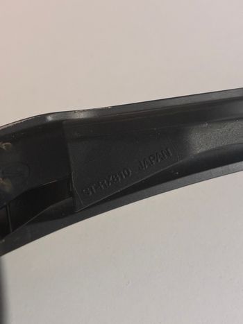 Used Shimano GRX ST-RX810 Dual Control Levers (2x11s) 2019 bike — image 5 of 5