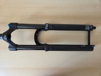 Brugt Fox Racing 38 Float Performance 180mm 3Pos Grip Fork bike — billede 8 af 8