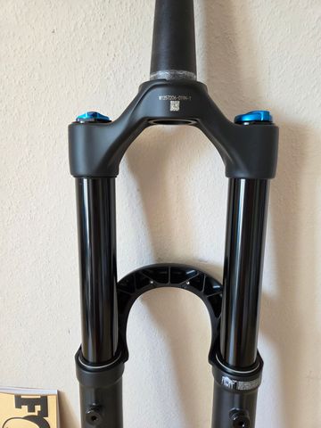 Fox Racing 38 Float Performance 180mm 3Pos Grip Fork bike usato — immagine 6 di 8