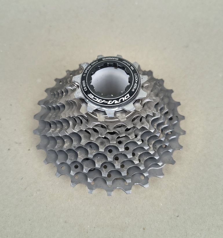 Used Shimano Dura-Ace Di2 9070 Groupset bike — image 9 of 11