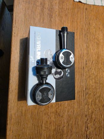 Brugt Wahoo Powerlink Zero Power Meter Pedals 2025 bike — billede 3 af 3