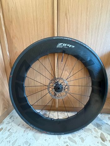 Used Zipp 858 NSW Tubeless Disc-brake 2025 bike — image 3 of 6