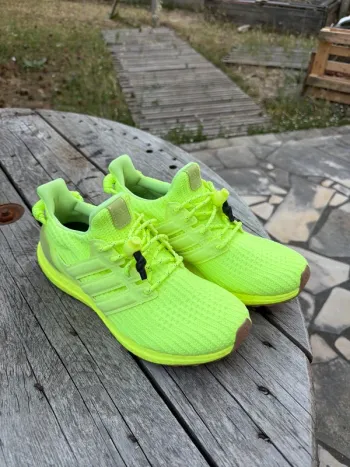 Continental Adidas Ivy Park Ultra Boost bike d'occasion