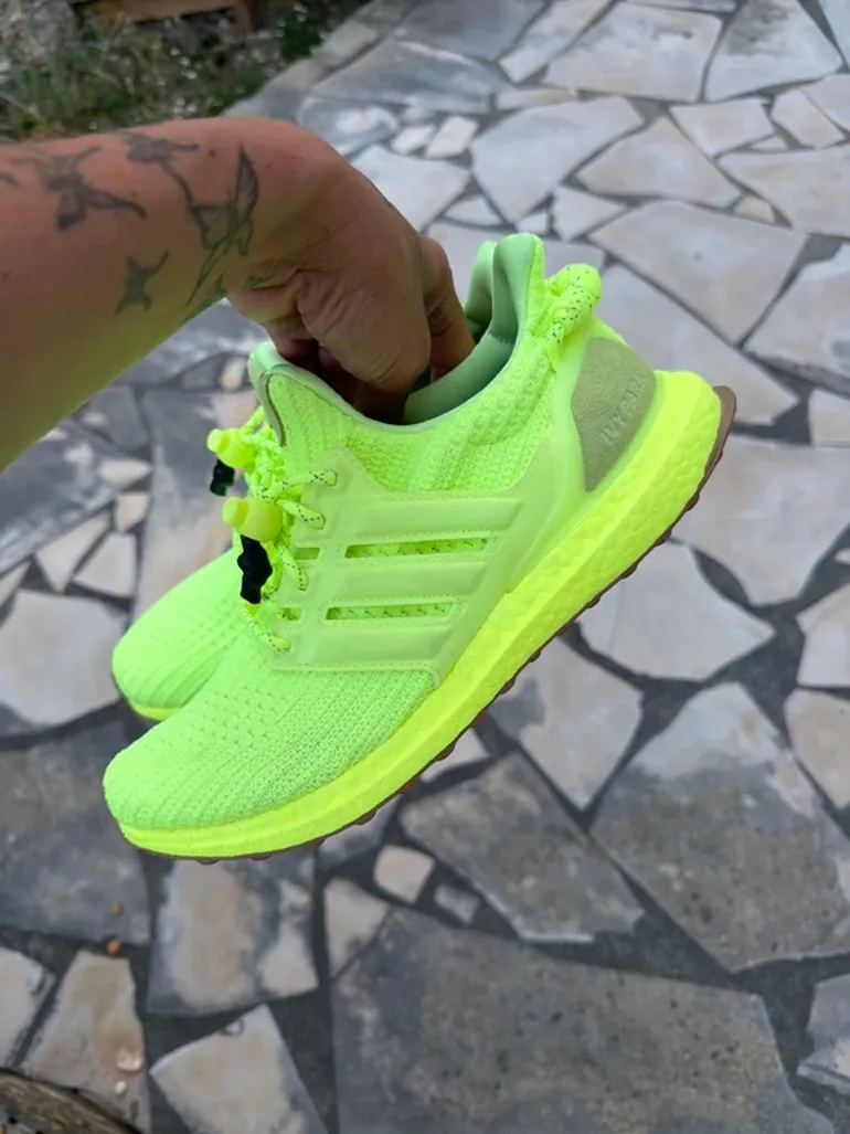 Continental Adidas Ivy Park Ultra Boost bike d'occasion — image 5 sur 5
