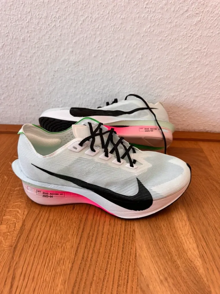 Brugt Hyper Vaporfly 4 2025 bike — billede 3 af 9