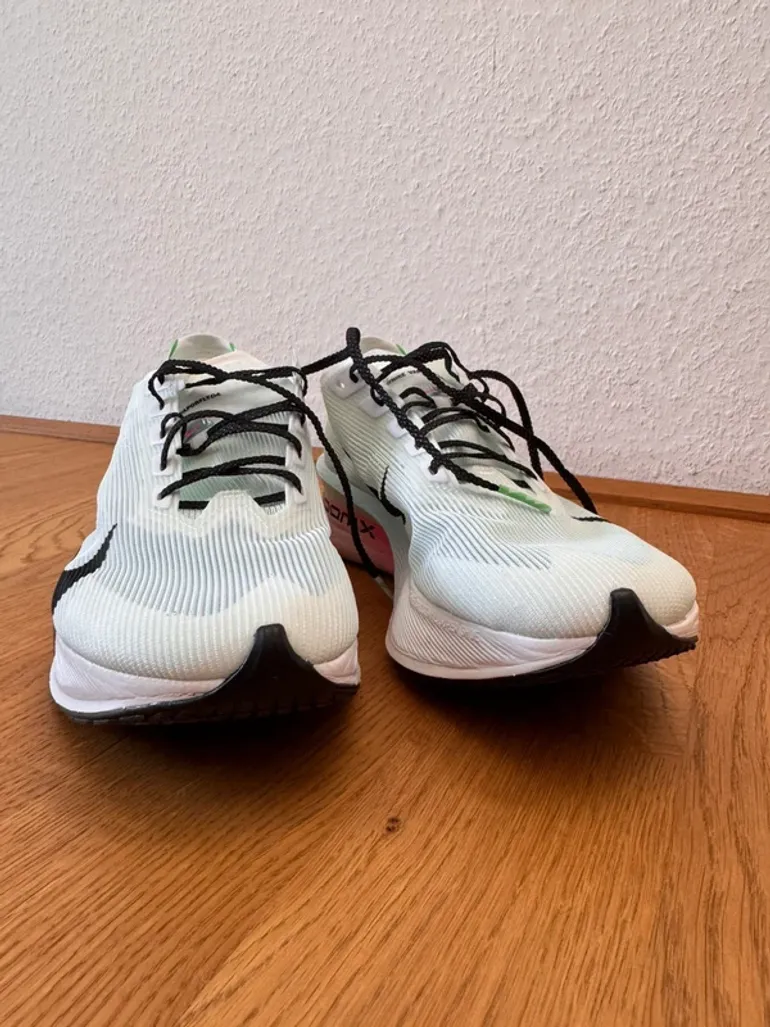 Brugt Hyper Vaporfly 4 2025 bike — billede 2 af 9