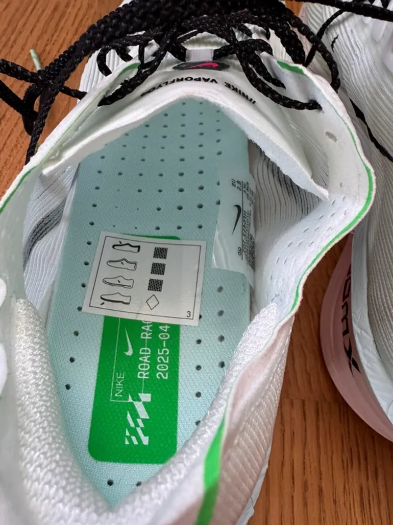 Brugt Hyper Vaporfly 4 2025 bike — billede 8 af 9