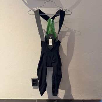 Used Q36.5 Gregarious Essential Bib Knickers XS// NEW!! 50% OFF!! 2025 bike