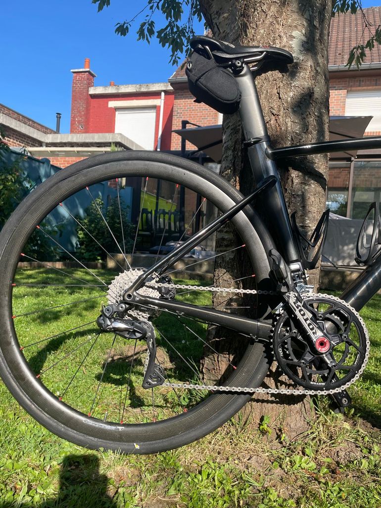 Used Dt Swiss Carbon Wheelset with Hubs bike — image 2 of 8