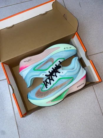 Nike Zoom Fly 6 bike d'occasion — image 2 sur 8