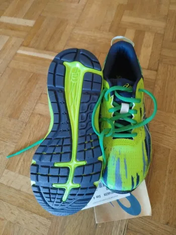 Brugt Asics running shoes bike — billede 3 af 3