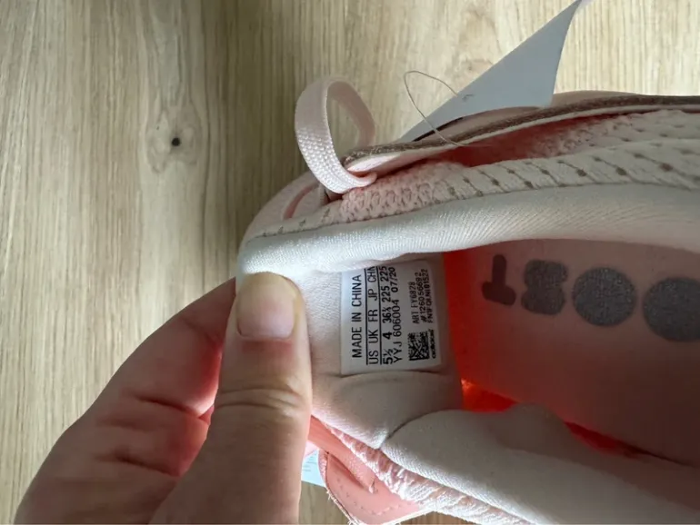 Used Adidas Ultra Boost bike — image 5 of 7