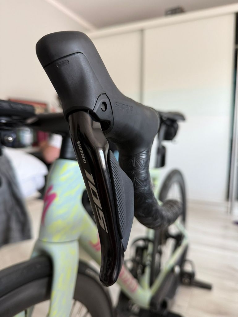 Used Shimano 105 Di2 Groupset bike — image 6 of 8