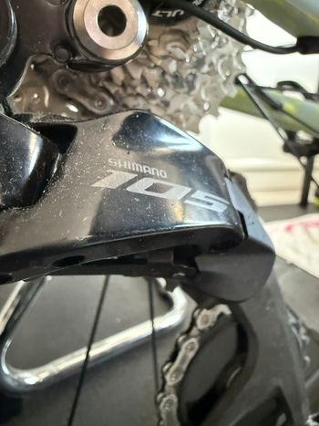 Used Shimano 105 Di2 Groupset bike — image 3 of 8