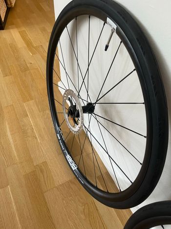 Used Dt Swiss C 1800 SPLINE Wheelset 2025 bike — image 4 of 4