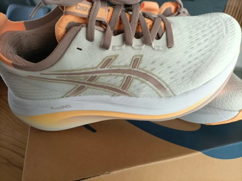 Used Asics Nimbus 27 bike — image 1 of 4