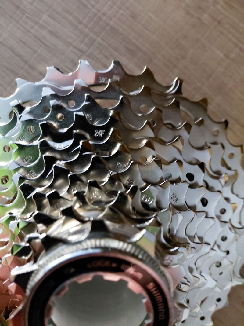 Shimano R7101 bike de segunda mano — imagen 4 de 9