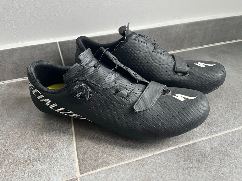 Used Specialized Torch 1.0 Road Shoes bike — image 2 of 6