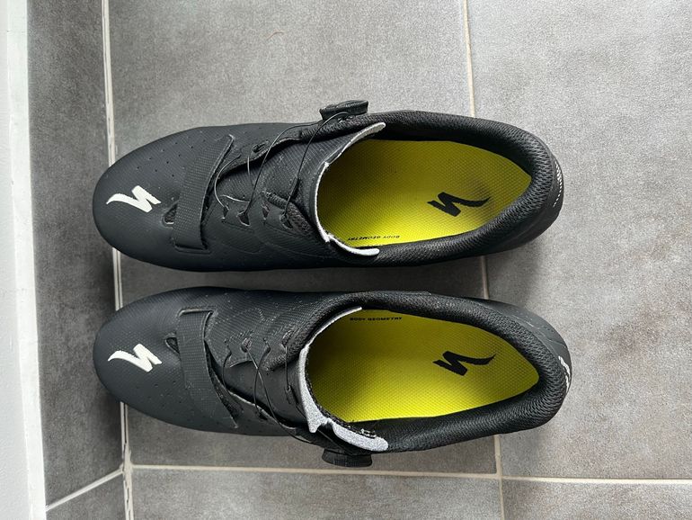 Used Specialized Torch 1.0 Road Shoes bike — image 5 of 6