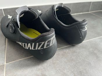 Used Specialized Torch 1.0 Road Shoes bike — image 4 of 6