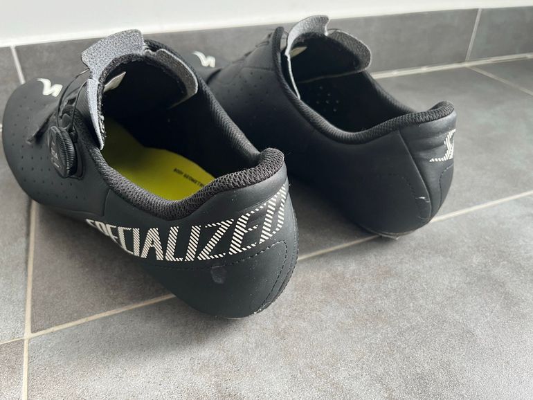 Used Specialized Torch 1.0 Road Shoes bike — image 4 of 6