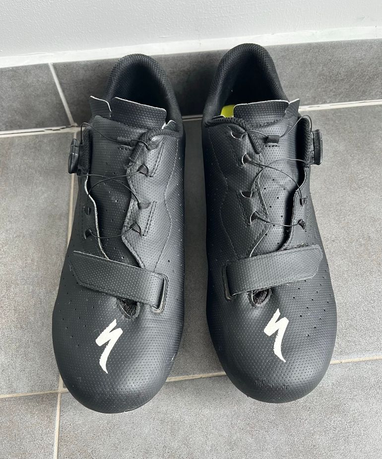 Used Specialized Torch 1.0 Road Shoes bike — image 1 of 6