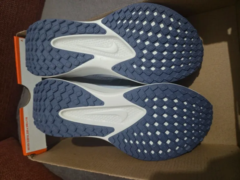 Nike quest 6 bike d'occasion — image 7 sur 8