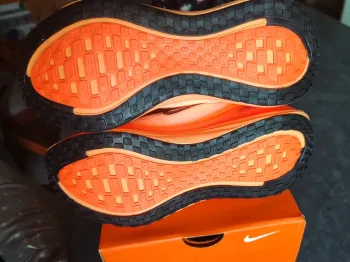 Nike Vomero Plus bike d'occasion — image 7 sur 8