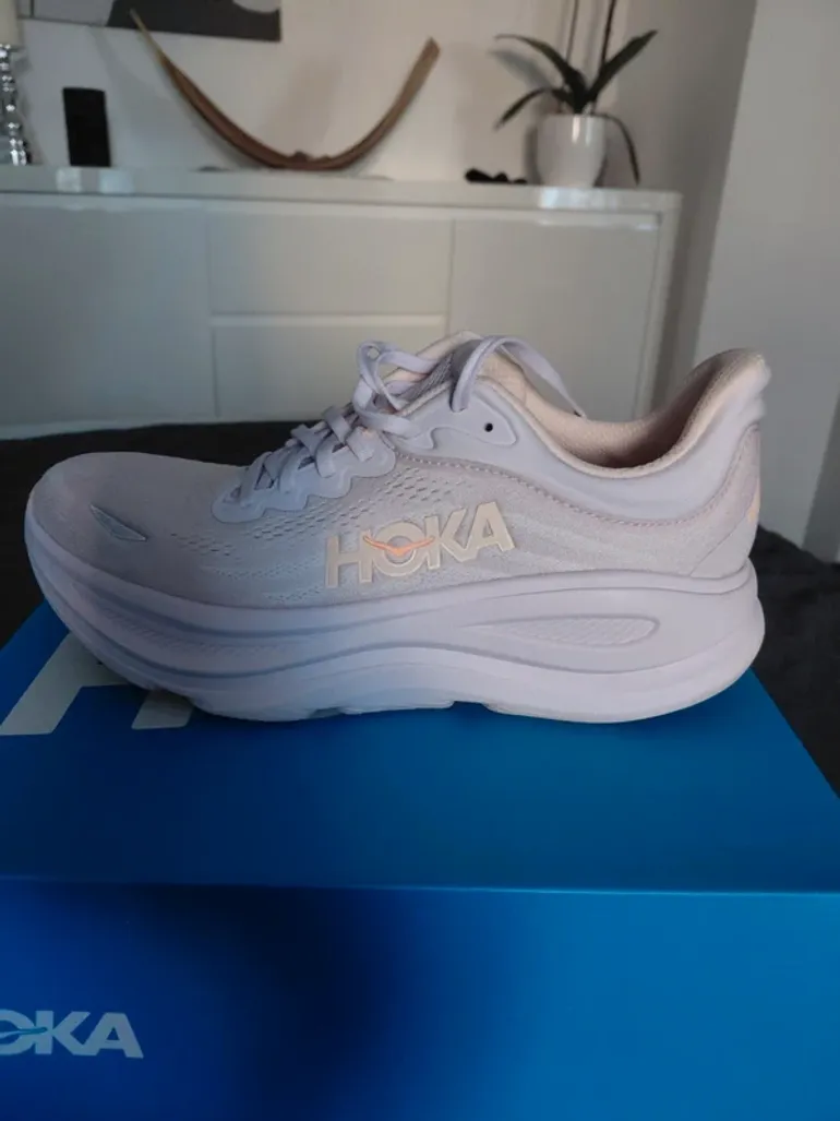 Hoka Bondi 9 bike usato — immagine 1 di 5