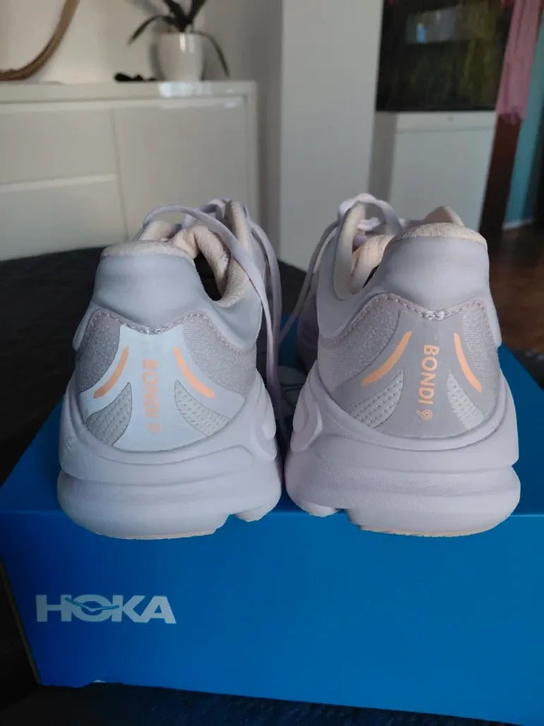 Hoka Bondi 9 bike usato — immagine 3 di 5