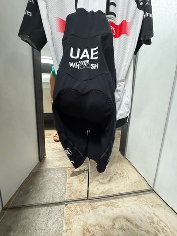 Pissei UAE 2024 Cycling Clothing usato