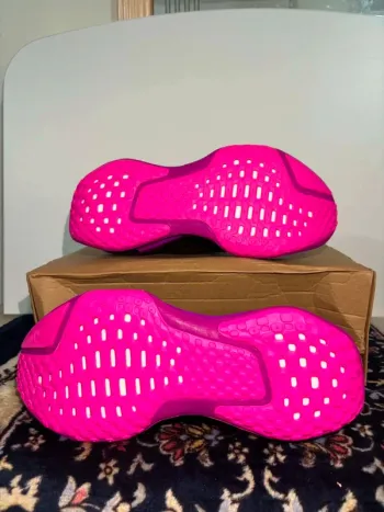 Used 100% Zoomx Invincible Run FK3 bike — image 2 of 10