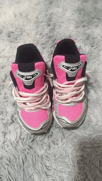 Used Asics Gel Kayano 14 bike — image 2 of 5