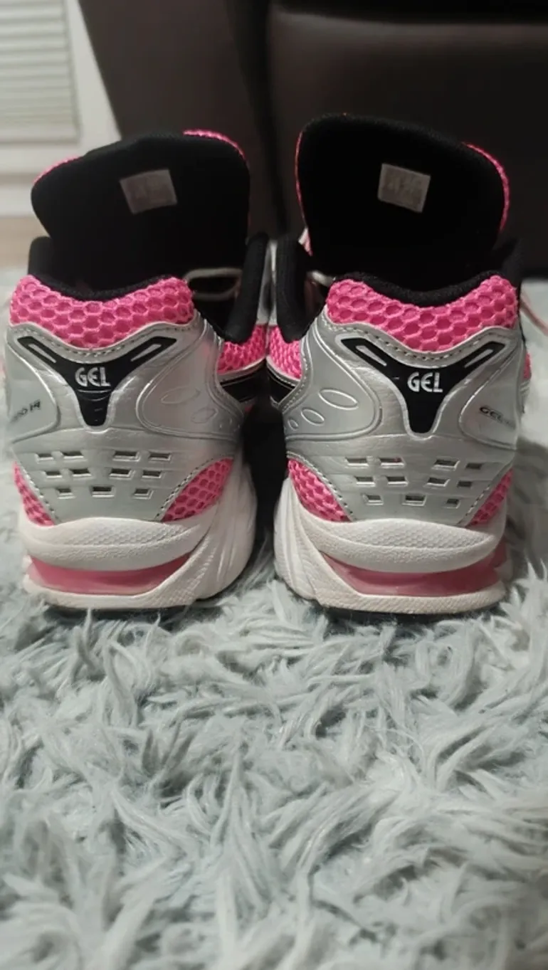 Used Asics Gel Kayano 14 bike — image 3 of 5
