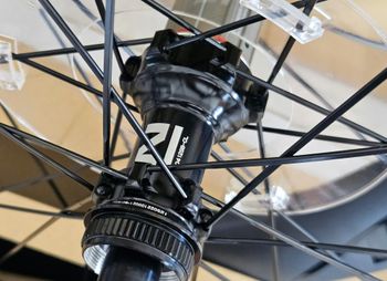 Novatec R6 Disc PRO Wheelset bike d'occasion — image 3 sur 3