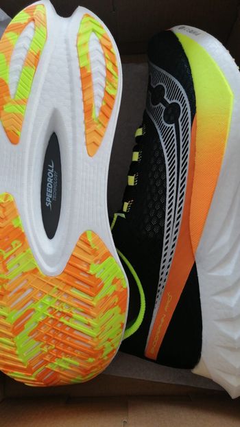 Gebrauchtes Saucony endorphin pro 4 2025 bike — Bild 4 von 6
