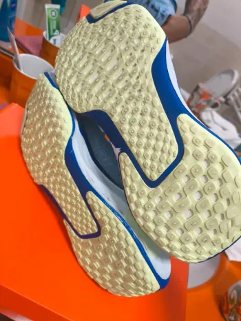 Nike Invincible Run 3 bike d'occasion — image 5 sur 7