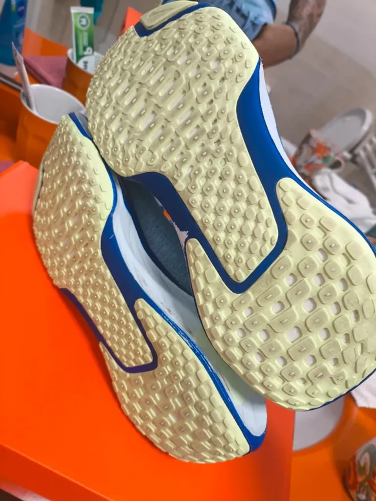 Nike Invincible Run 3 bike d'occasion — image 5 sur 7