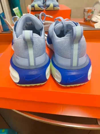 Nike Invincible Run 3 bike d'occasion — image 3 sur 7