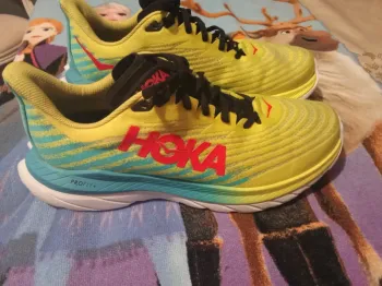Käytetty Hoka Shoes bike