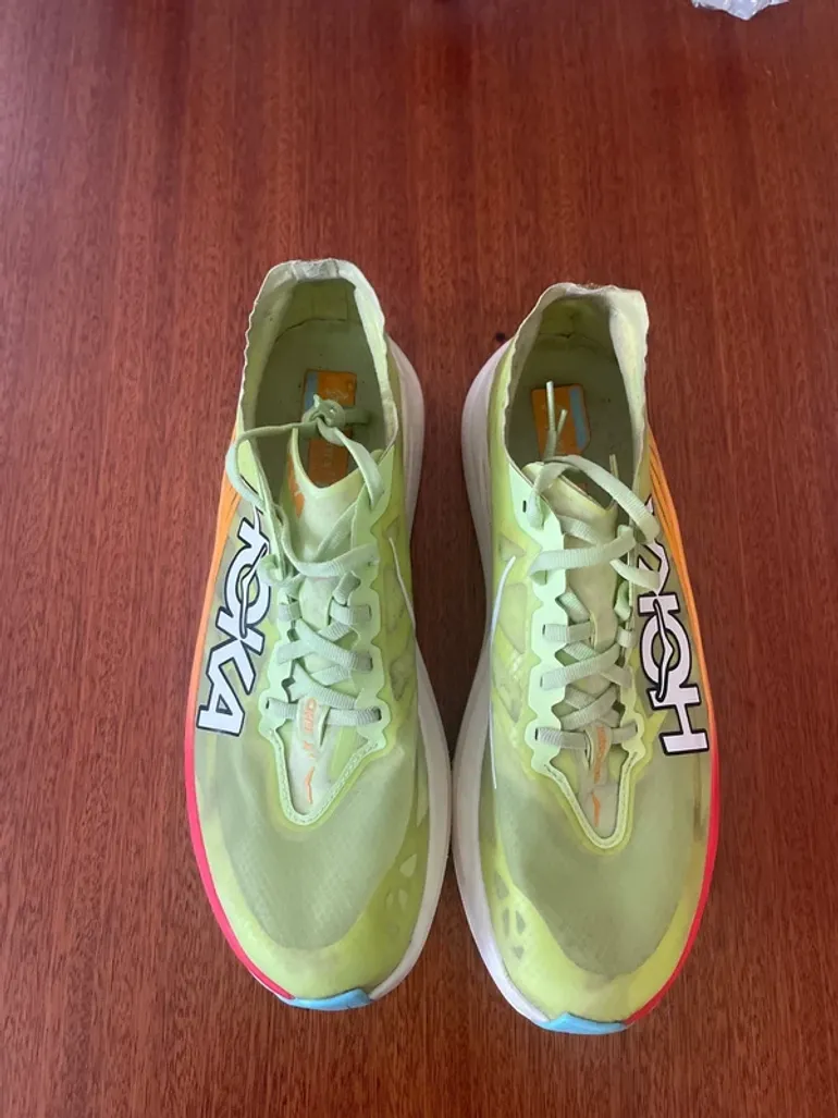 Hoka Rocket X2 bike usato — immagine 1 di 7