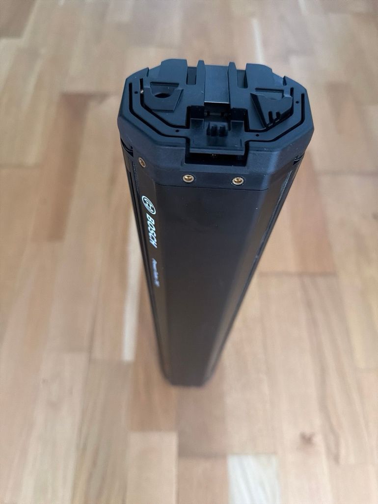 Used Bosch PowerTube 750 Smart System 2024 bike — image 2 of 3