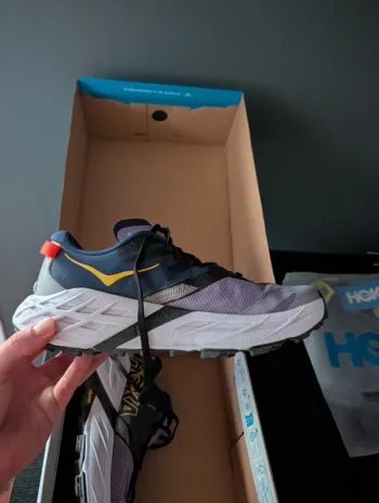 Brugt Hoka Speedgoat 7 bike — billede 2 af 4