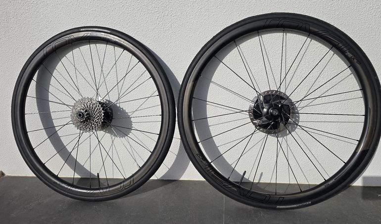 Käytetty Roval CLX 32 Complete Wheelset bike — kuva 1 / 14