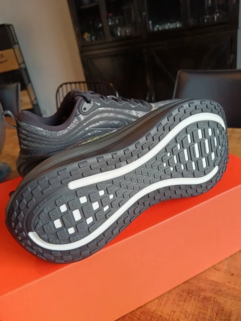 Gebrauchtes Nike Vomero Plus CM bike — Bild 7 von 7