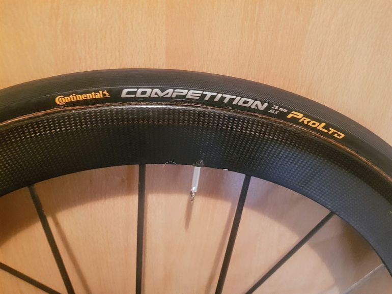 Used Lightweight Wheels 2016 bike — image 4 of 11