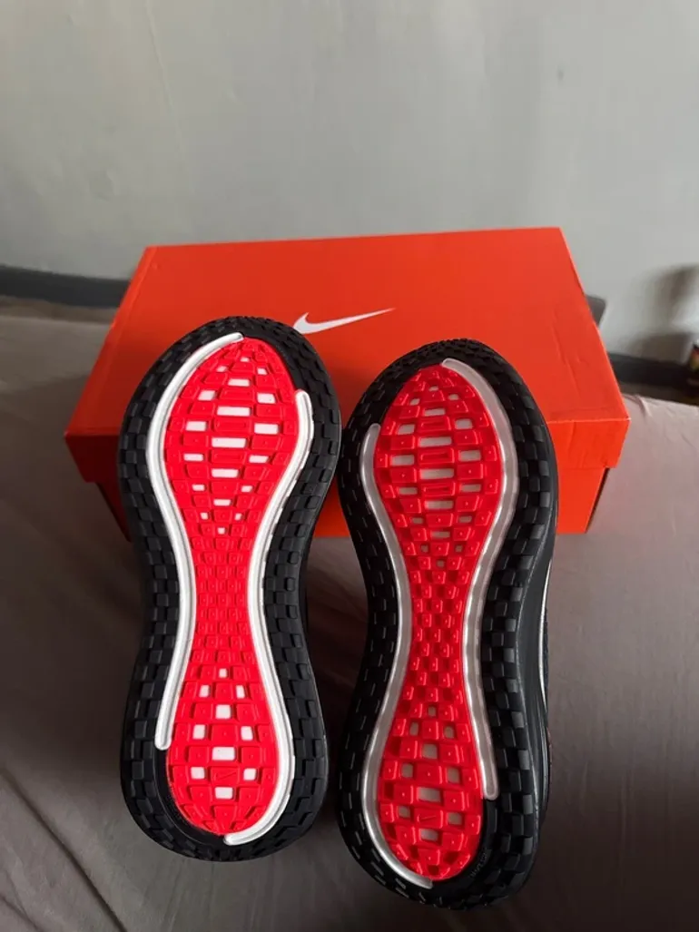 Nike Vomero bike d'occasion — image 3 sur 5