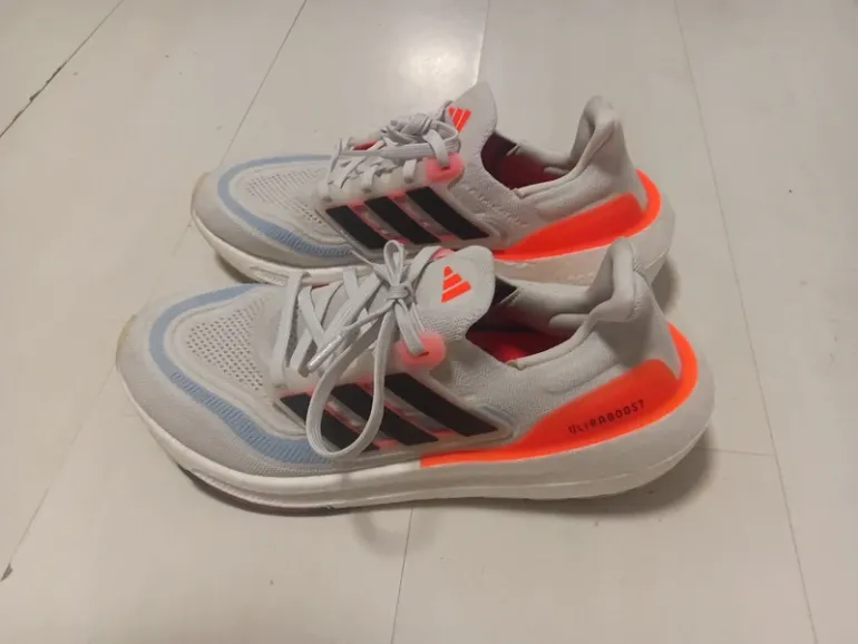Used Adidas Ultraboost Light bike — image 7 of 7